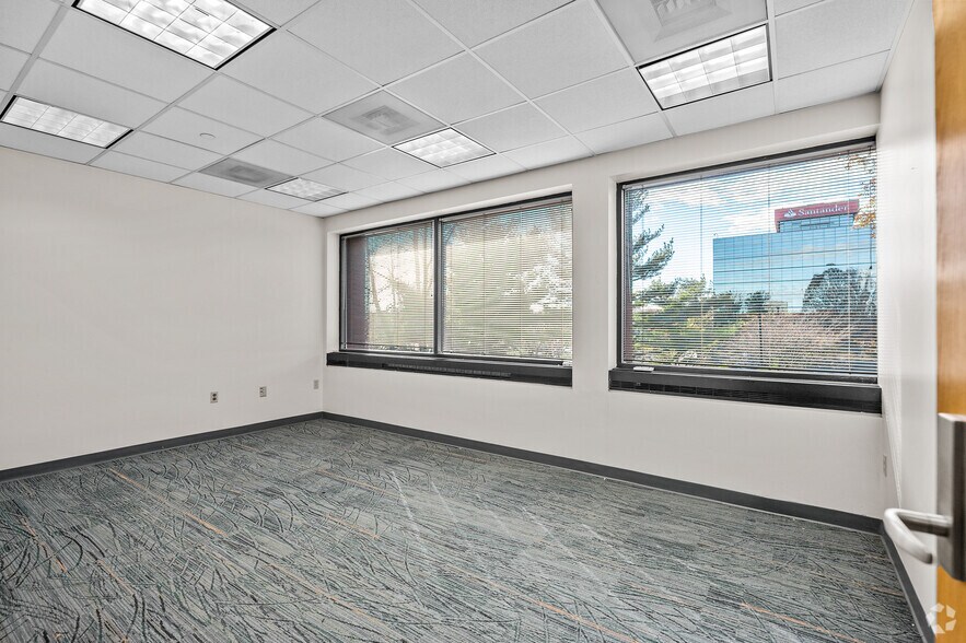 More Photos Of 1100 Berkshire Blvd, Wyomissing Medical For Lease