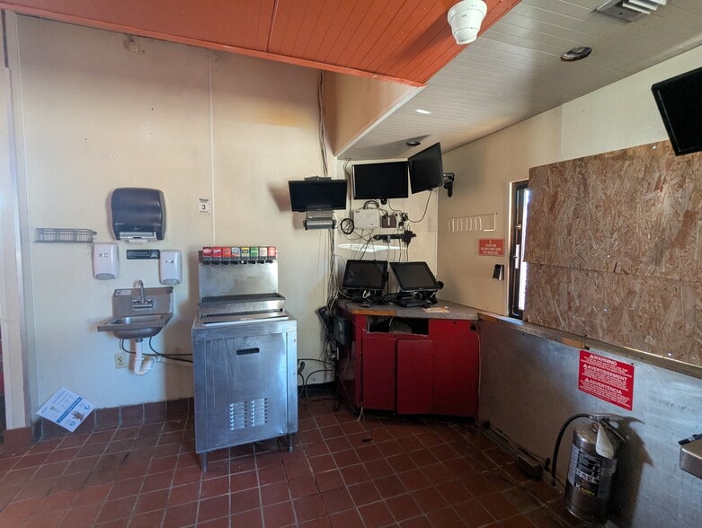 More Photos Of 1430 Washington Blvd, Beaumont General Retail For Sale