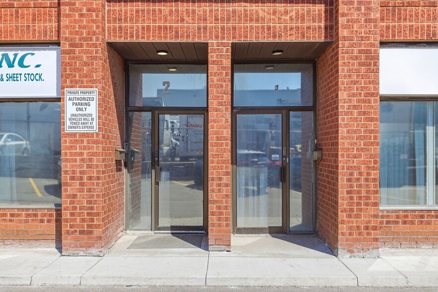 More Photos Of 2074 Steeles Ave E, Brampton Showroom For Sale