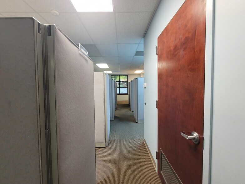 More Photos Of 8625 Crown Crescent Ct, Charlotte Loft Creative Space For Sale