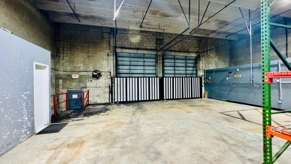 More Photos Of 7955 NW 64th St, Miami Warehouse For Sale
