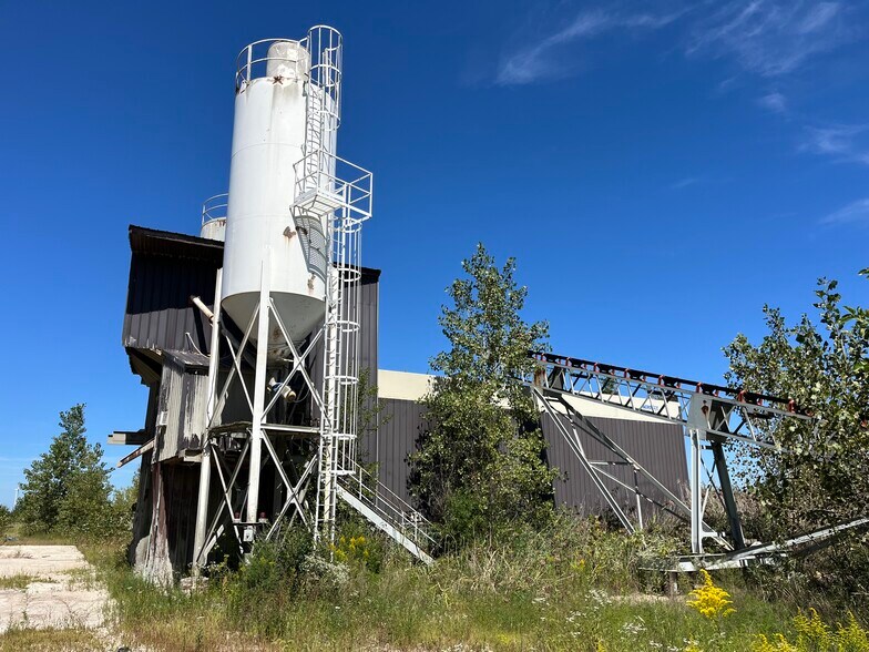 More Photos Of 15408 E 3200 North Rd, Blackstone Manufacturing For Sale