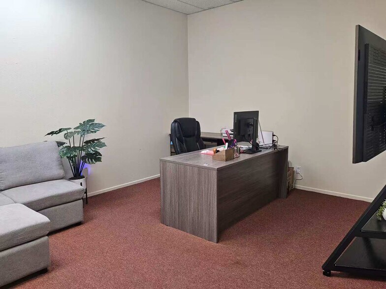 More Photos Of 1801 S Myrtle Ave, Monrovia Office Residential For Lease