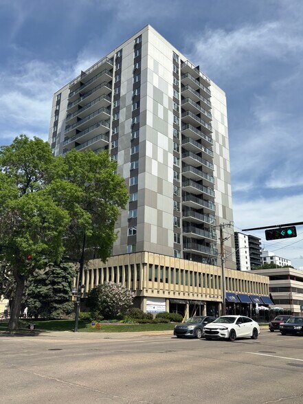 More Photos Of 11520 100 Av NW, Edmonton Apartments For Sale