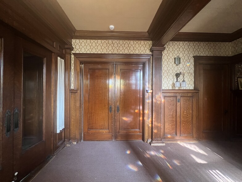 More Photos Of 364 E Church St, Marion Multifamily For Sale