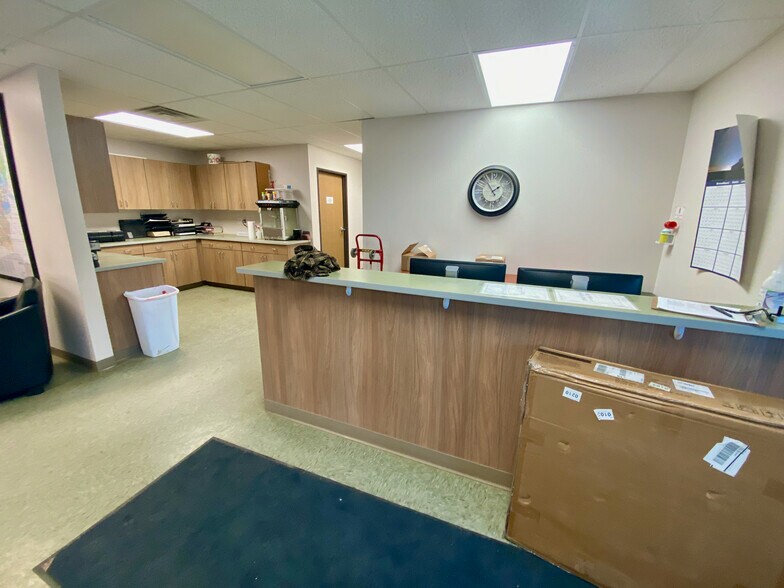 More Photos Of 5812 Jefferson Ln, Williston Service For Sale