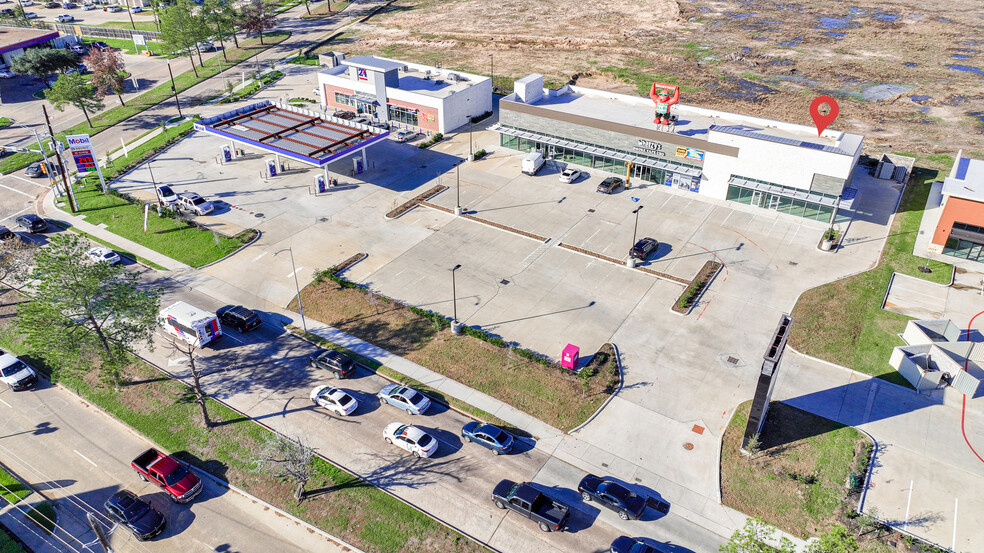 Primary Photo Of 650 W Rankin Rd, Houston Freestanding For Lease