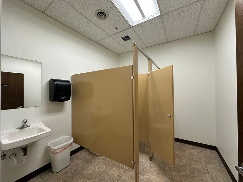 More Photos Of 9 N Last Chance Gulch, Helena Office For Lease