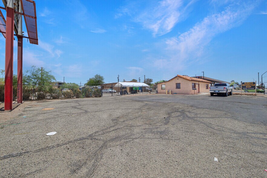 More Photos Of 2842-2846 N 1st Ave, Tucson Auto Repair For Sale