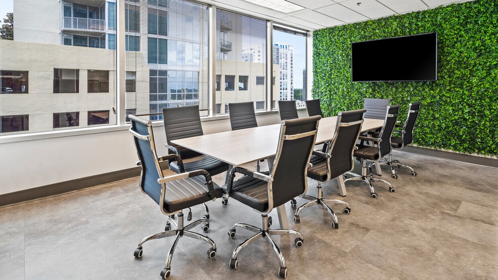 More Photos Of 201 S Orange Ave, Orlando Office For Lease