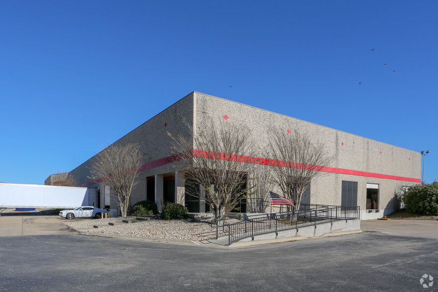 Primary Photo Of 2001 Enterprise Dr, Round Rock Warehouse For Lease