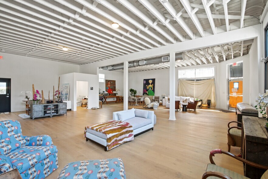 More Photos Of 2331 4th St, Santa Monica Freestanding For Sale