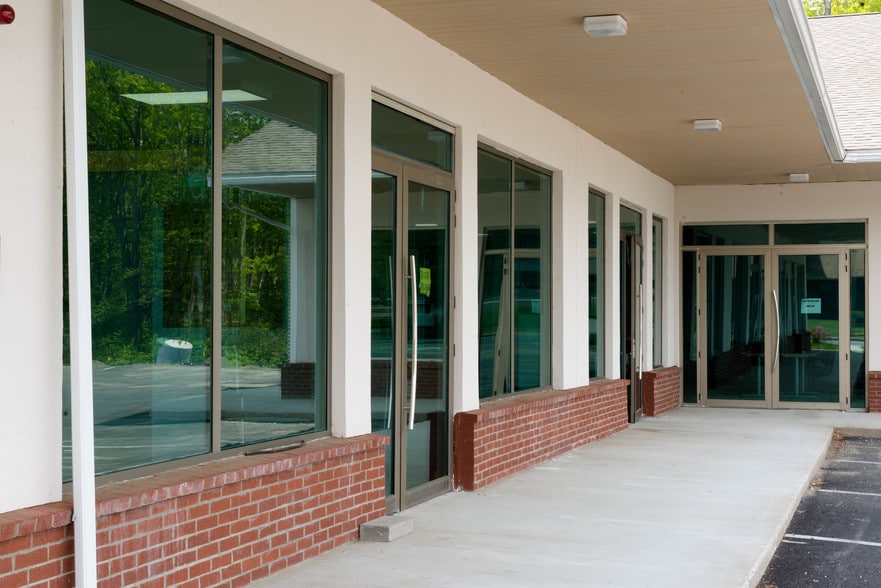 More Photos Of 221-223 N Broadway, Salem Freestanding For Sale