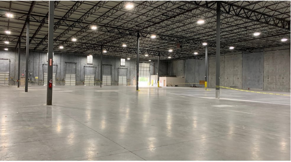 More Photos Of 1301 Charleston Regional Pky, Charleston Warehouse For Lease