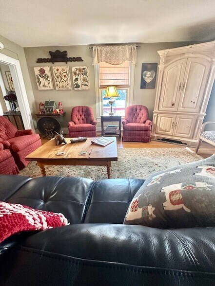 More Photos Of 314 Jefferson Ave, Clifton Forge Hospitality For Sale