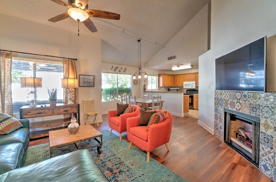 More Photos Of 111 S Hearthstone Way, Chandler Rehabilitation Center For Sale