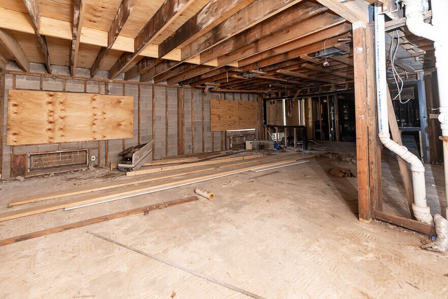 More Photos Of 6020 Shelby Oaks Dr, Memphis Hotel For Sale
