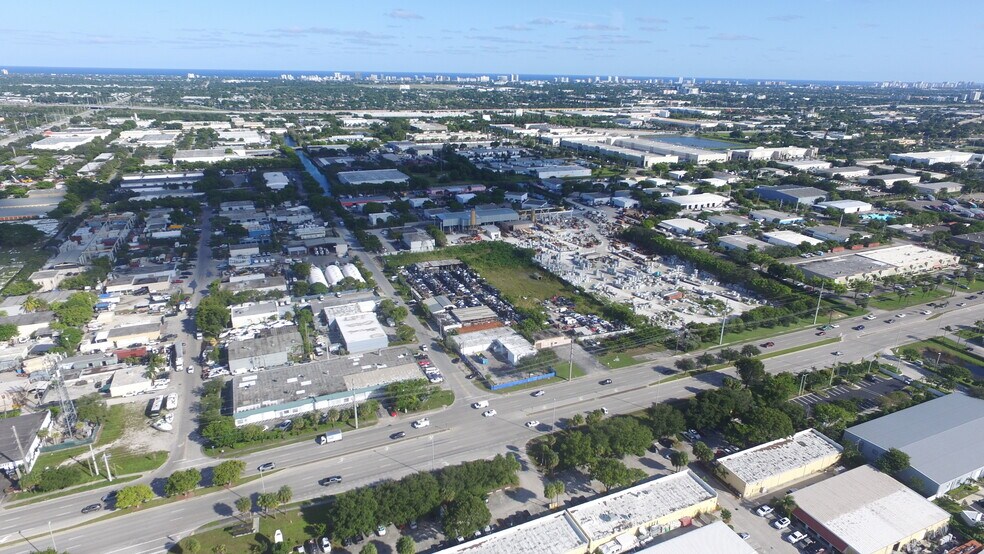 More Photos Of 2090 Powerline Rd, Pompano Beach Warehouse For Sale