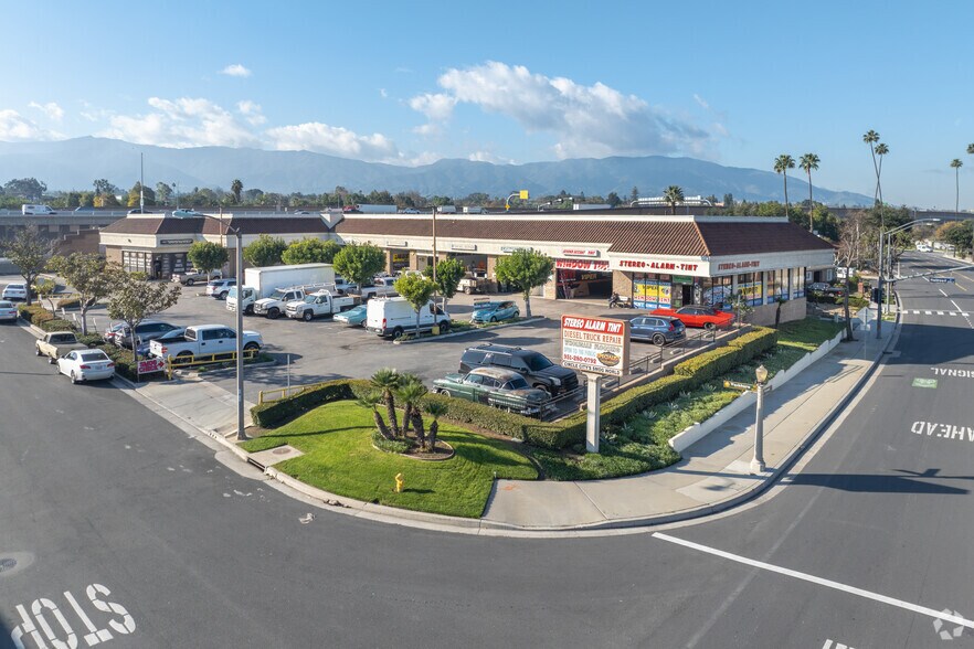 More Photos Of 110 N Washburn Cir, Corona Storefront Retail Office For Lease