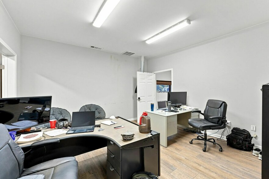 More Photos Of 3156 Buford Hwy, Rest Haven Warehouse For Lease