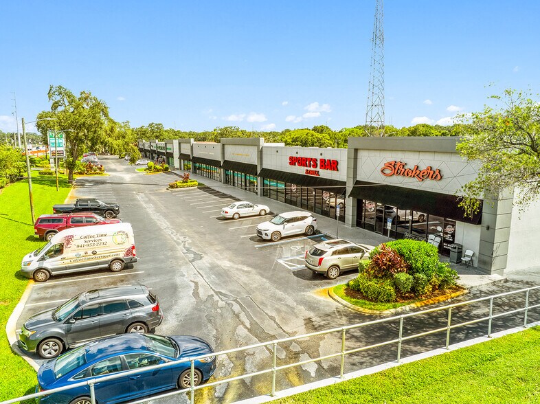 More Photos Of 31075-31077 U.S. Highway 19 N, Palm Harbor Unknown For Lease