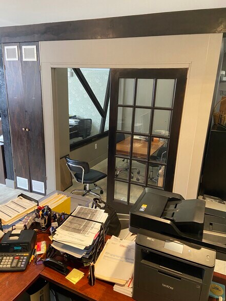 More Photos Of 713 Lorimer St, Brooklyn Storefront Retail Residential For Lease