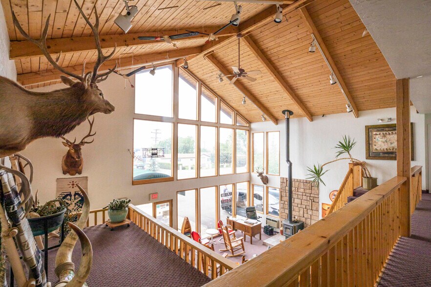More Photos Of 605 4th Ave, Fort Garland Hotel For Sale
