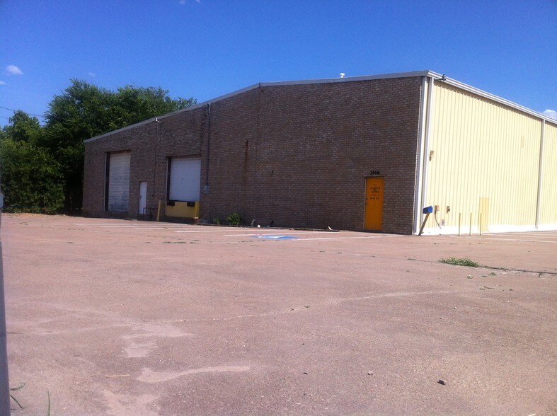 More Photos Of 3146 Springfield Ave, Lancaster Manufacturing For Lease