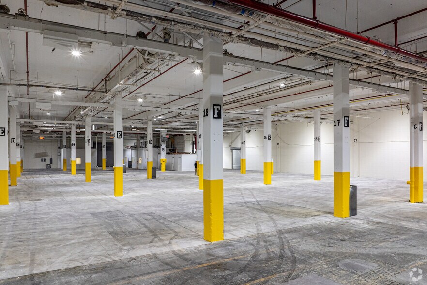 More Photos Of 150 S Main St, Wood-Ridge Manufacturing For Lease