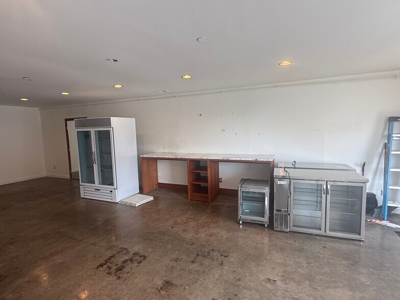 More Photos Of 1601 Riverside Dr, Nashville Storefront For Lease