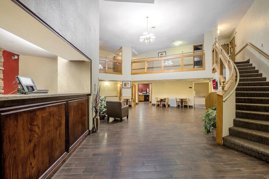 More Photos Of 2700 Wilson Rd, Hermitage Hotel For Sale