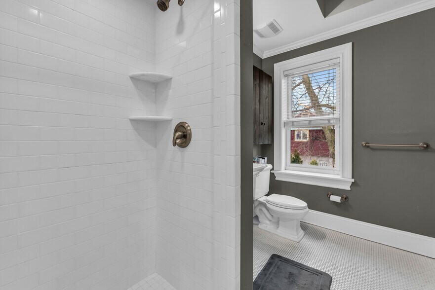 More Photos Of 205 Bay Ave, Highlands Storefront Retail Residential For Sale