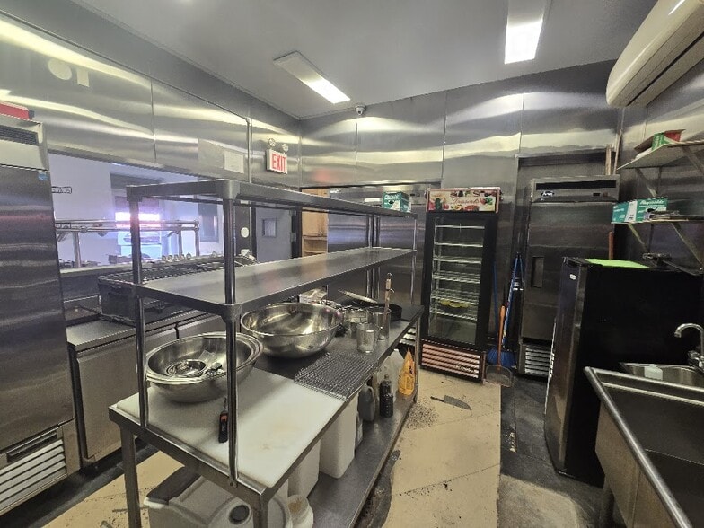 More Photos Of 358 112th St, New York Storefront Retail Residential For Lease