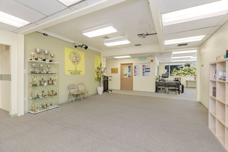 More Photos Of 2116-2118 Huntington Dr, San Marino Storefront Retail Office For Sale