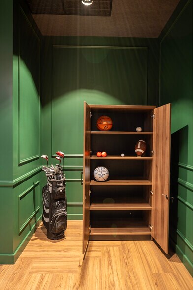 More Photos Of 300 Frank H Ogawa Plz, Oakland Office For Lease