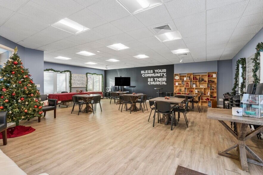 More Photos Of 1-3 Mill Pond Ln, Simsbury Office For Sale