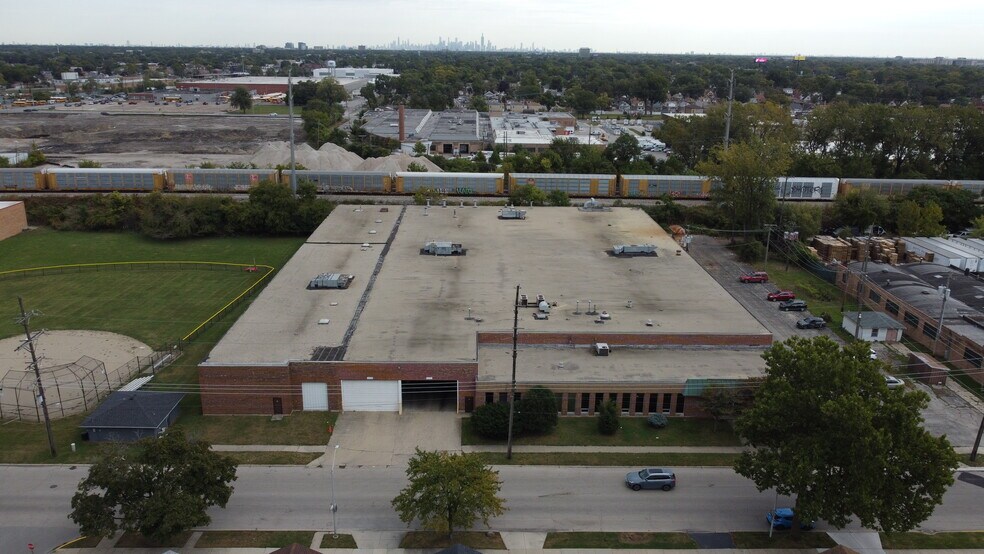 Primary Photo Of 941 Cernan Dr, Bellwood Warehouse For Sale