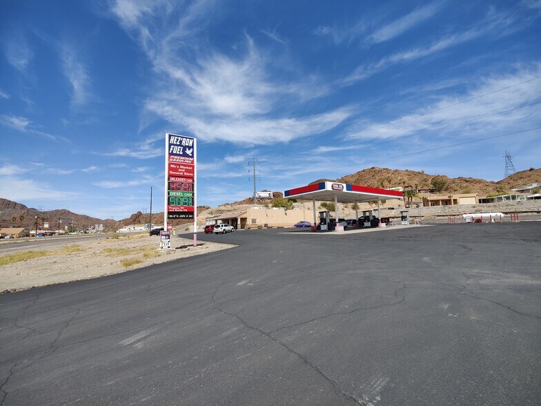 More Photos Of 3303 N Highway 95, Parker Service Station For Sale