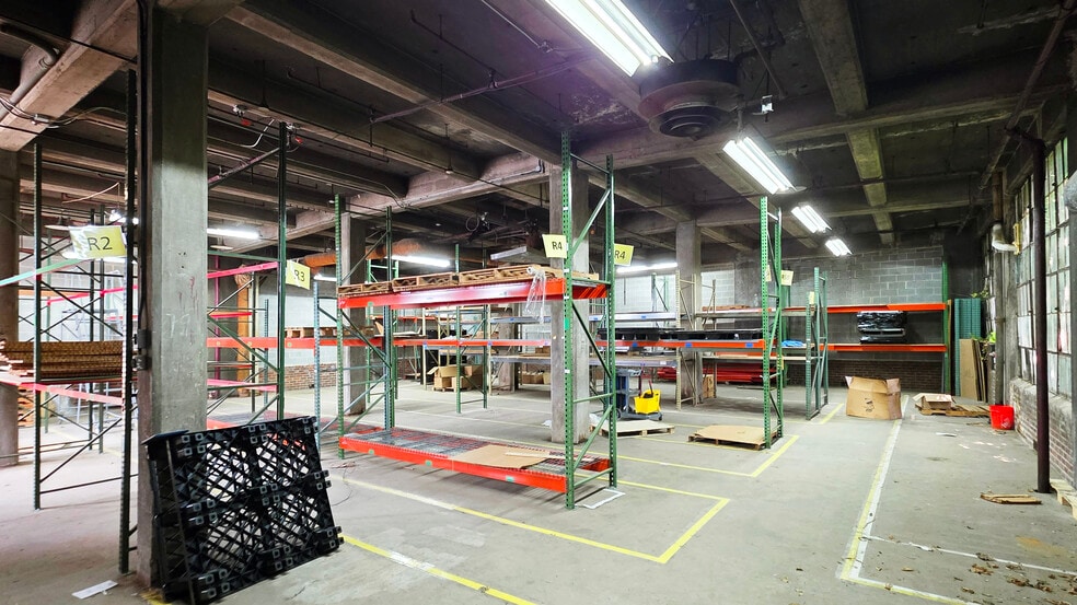 More Photos Of 3901 Main St, Philadelphia Office For Lease