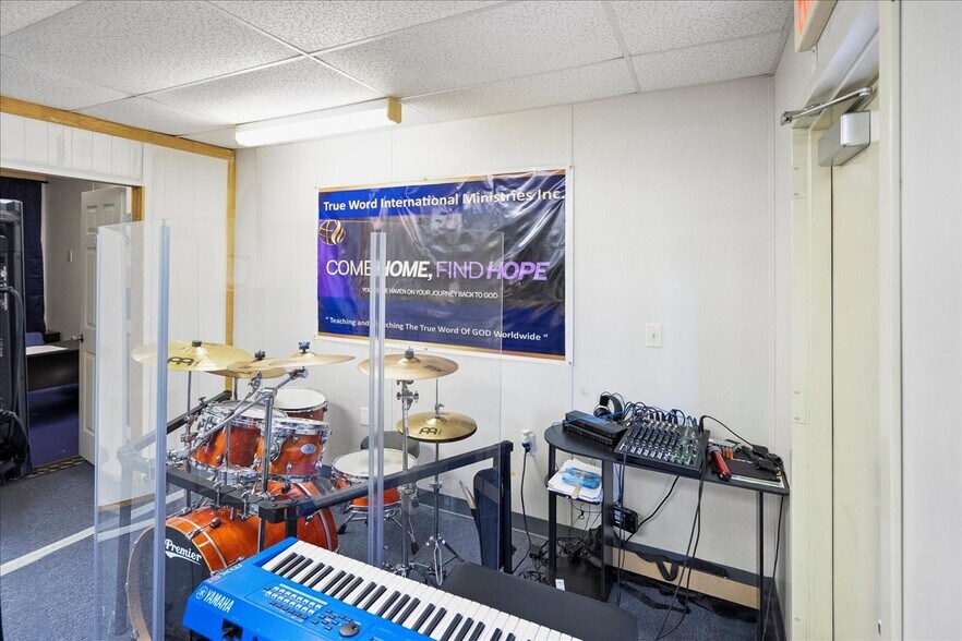 More Photos Of 1434 Oakhurst Ave, Jacksonville Religious Facility For Sale