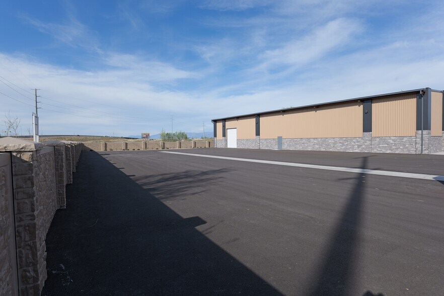 More Photos Of 2256 S 5700 W, West Valley City Warehouse For Lease