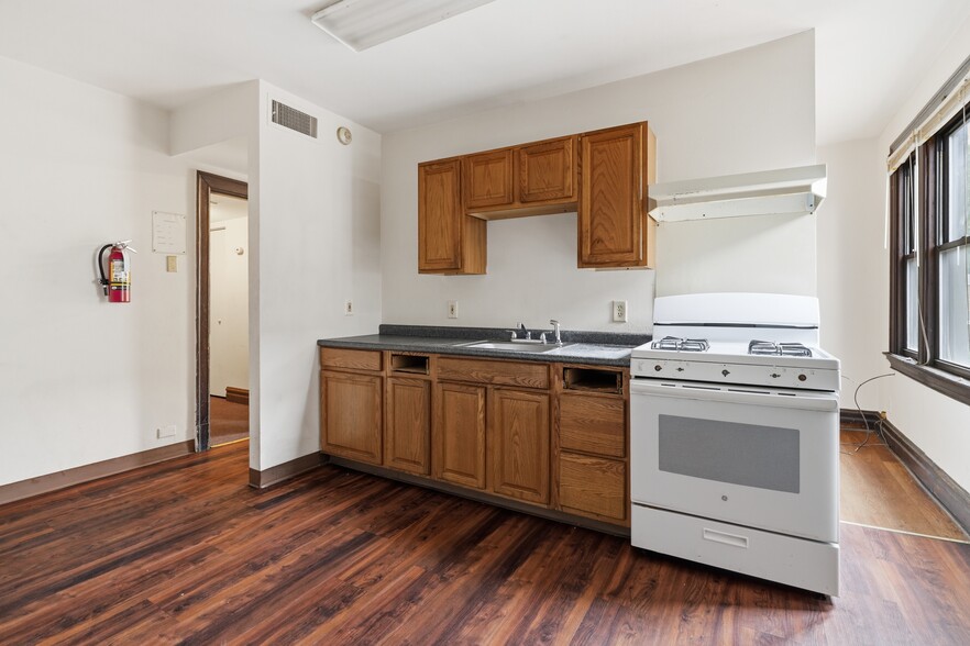More Photos Of 215 S Braddock Ave, Pittsburgh Apartments For Sale
