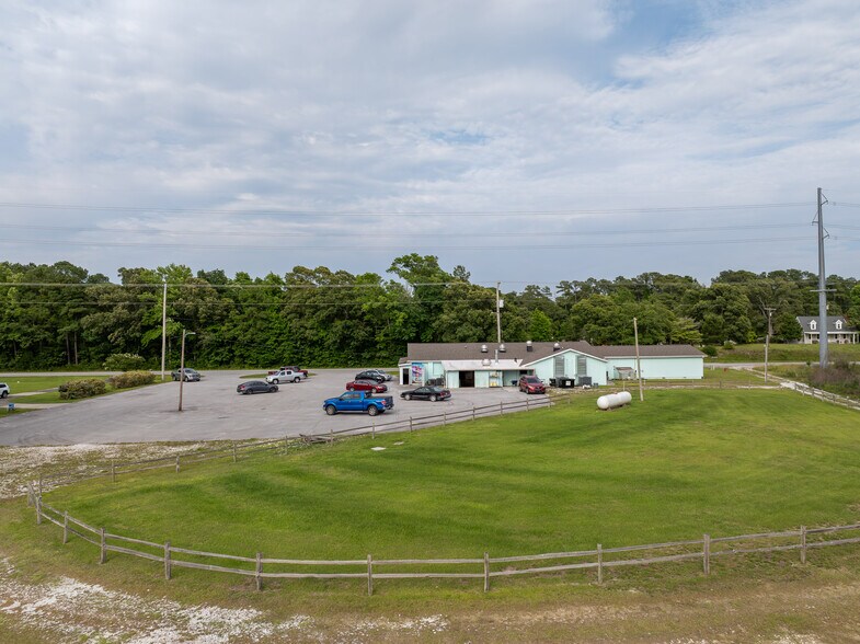 More Photos Of 2383 Hwy 58, Swansboro Restaurant For Sale