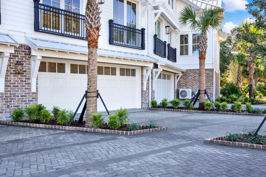 More Photos Of 104 17th st, Tybee Island Apartments For Sale