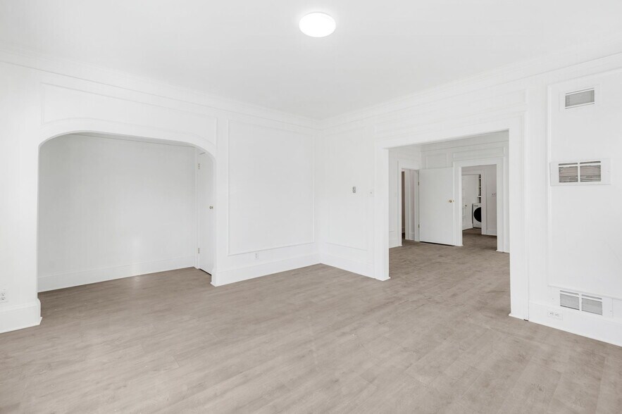 More Photos Of 548 N Kenmore Ave, Los Angeles Multifamily For Sale