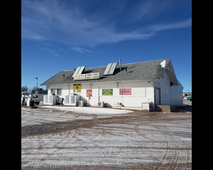 More Photos Of 101 Highway 92 W, Lemoyne Convenience Store For Sale