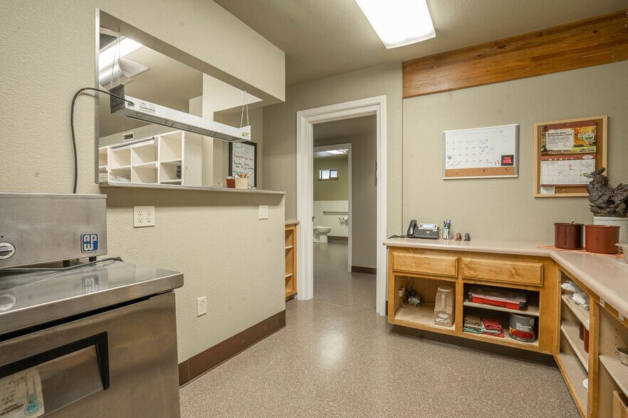 More Photos Of 324 Birch St, Westwood Restaurant For Sale