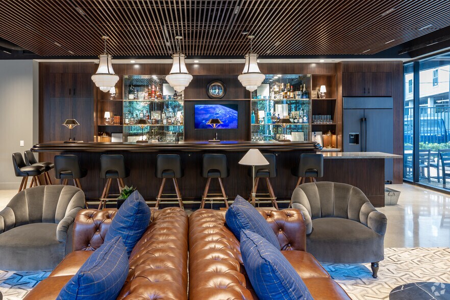 More Photos Of 190 TC Jester Blvd, Houston Office For Lease