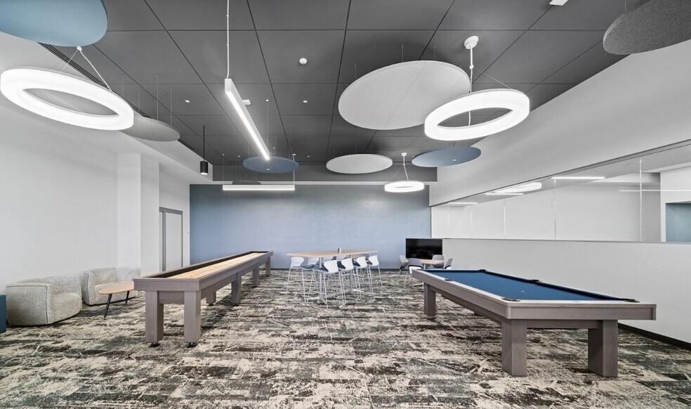 More Photos Of 2627 KFB Plz, Manhattan Office For Lease