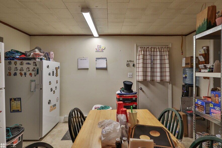 More Photos Of 38 W Central Ave, Bangor Apartments For Sale